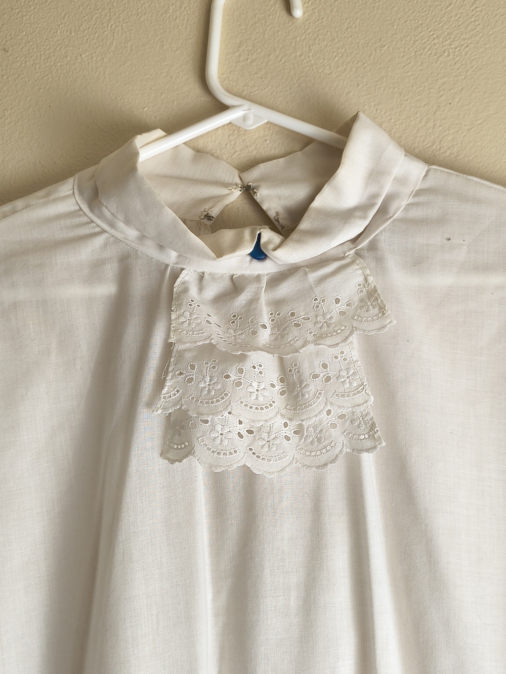 Vintage 70s handmade prairie Victorian white ruffled eyelet blouse - Picture 11 of 11